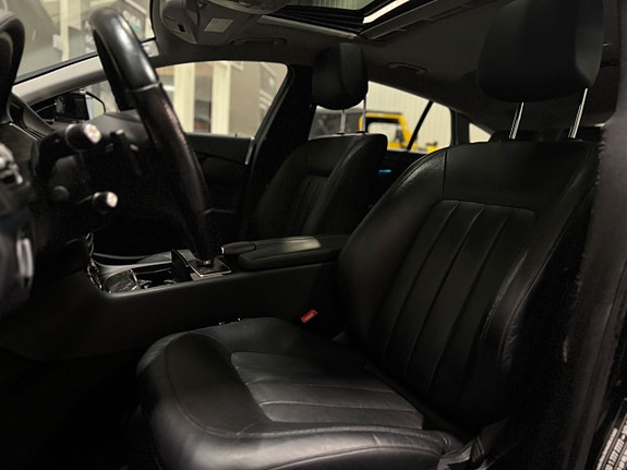 Mercedes-Benz CLS350 6 of 19