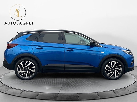 Opel Grandland X 8 of 17
