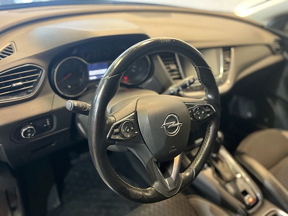 Opel Grandland X 12 of 17