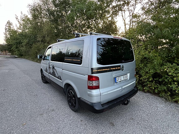 Volkswagen Multivan 5 of 5