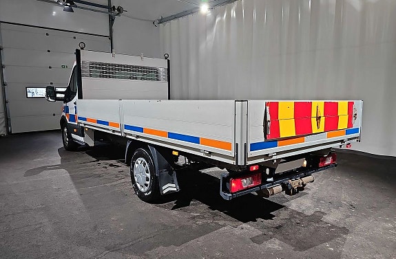 Ford Transit 4 of 5