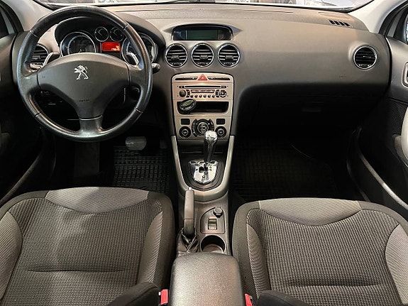 Peugeot 308 13 of 14