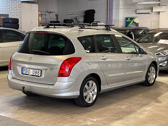 Peugeot 308 4 of 14
