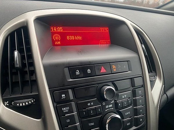 Opel Astra 9 of 13
