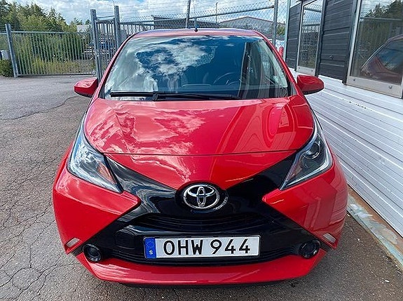 Toyota Aygo 4 of 5