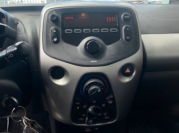Toyota Aygo 10 of 15