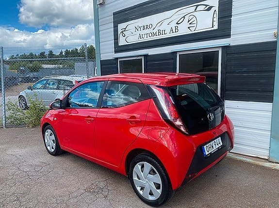Toyota Aygo 14 of 15
