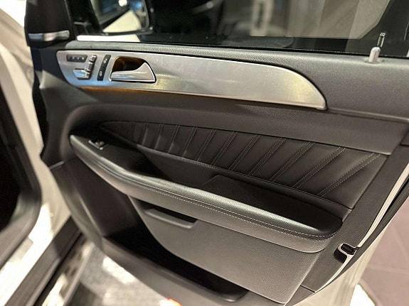Mercedes-Benz GLE350 d 11 of 23