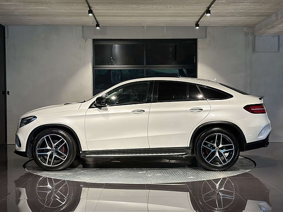 Mercedes-Benz GLE350 d 6 of 23