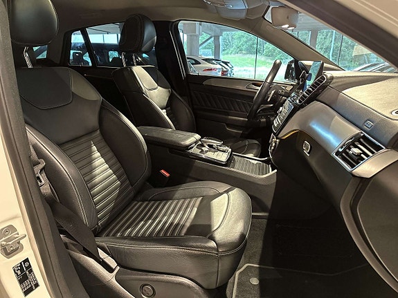 Mercedes-Benz GLE350 d 4 of 5