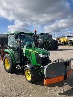 John Deere Kompakttraktor 3045 R