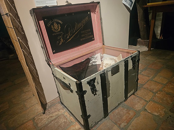 Product image 7 of 8