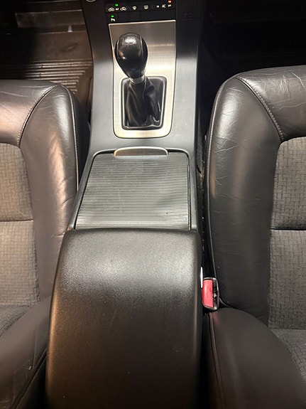 Volvo V70 25 of 27