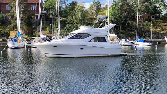 Bayliner 3258 Avanti -00