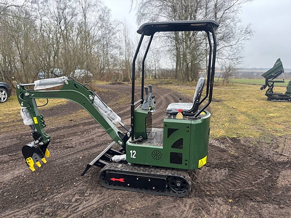 Grävmaskin / Minigrävare 1200KG B/S 13.5HP KAMPANJ 4 of 5