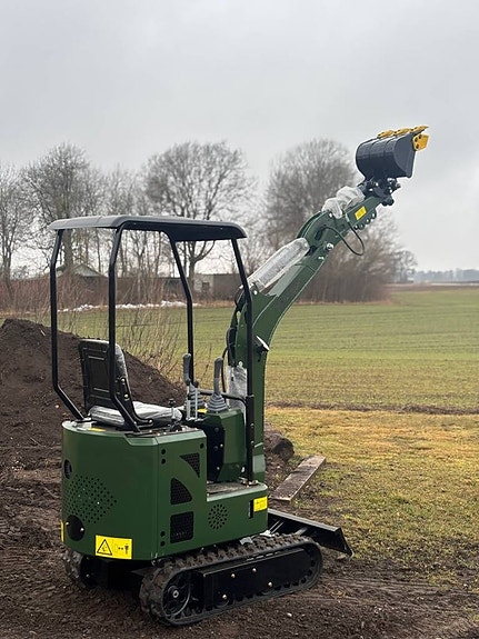 Grävmaskin / Minigrävare 1200KG B/S 13.5HP KAMPANJ 5 of 5