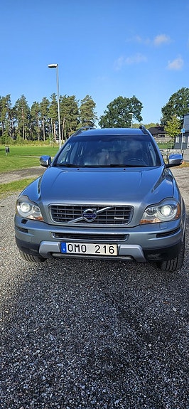 Volvo XC90 4 of 5