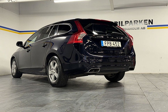 Volvo V60 5 of 12