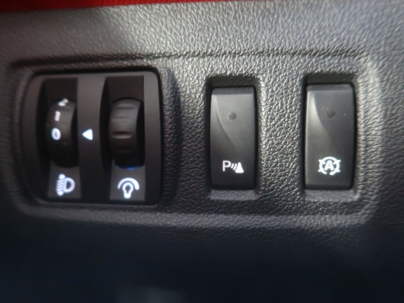 Renault Clio 21 of 27