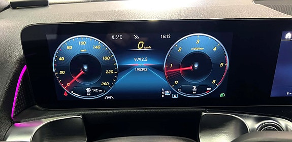 Mercedes-Benz GLB200 d 19 of 25