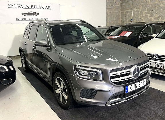 Mercedes-Benz GLB200 d 2 of 5