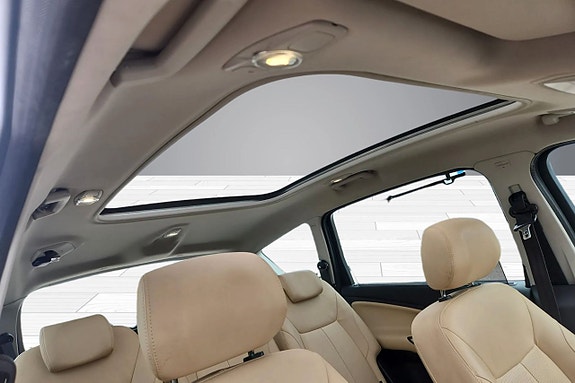 Ford S-MAX 12 of 15