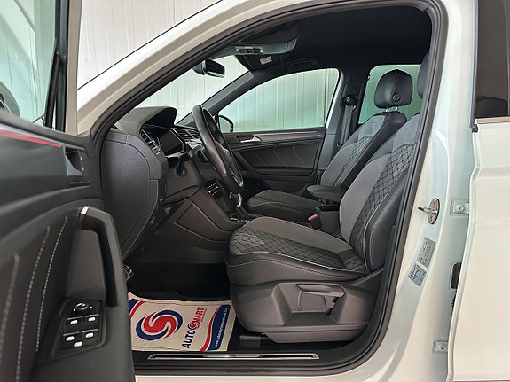 Volkswagen Tiguan 4 of 5