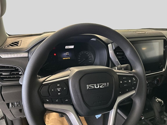 Isuzu D-max 8 of 15