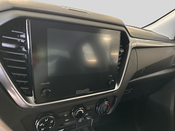 Isuzu D-max 10 of 15