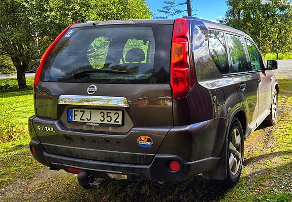 Nissan X-Trail 4 of 8