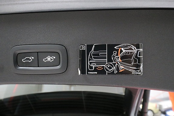 Volvo XC40 19 of 24