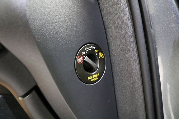 Volvo XC40 14 of 24