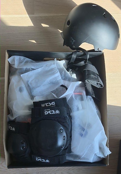 Product image 3 of 6