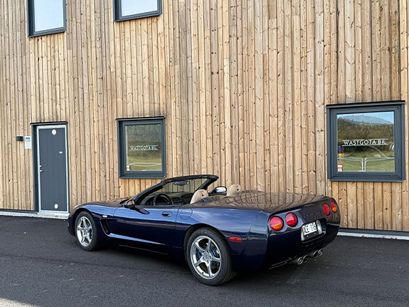 Chevrolet Corvette 2 of 14