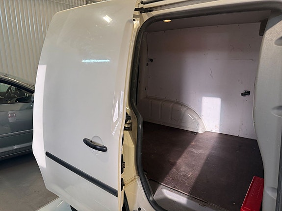 Volkswagen Caddy 12 of 13