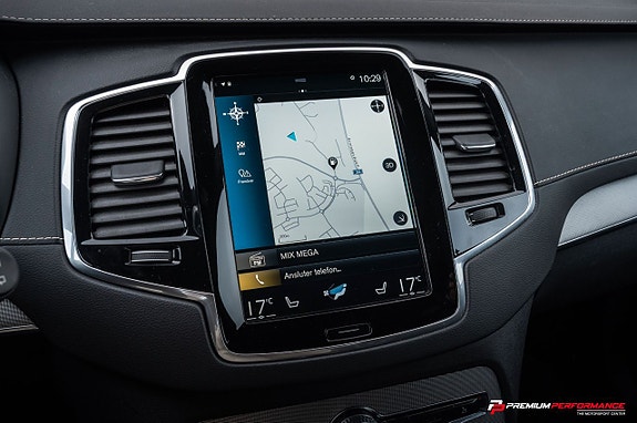 Volvo XC90 19 of 27