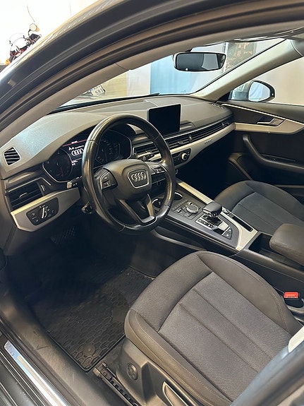 Audi A4 7 of 10