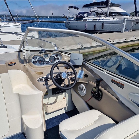 Bayliner 2152 Capri DC 9 of 13