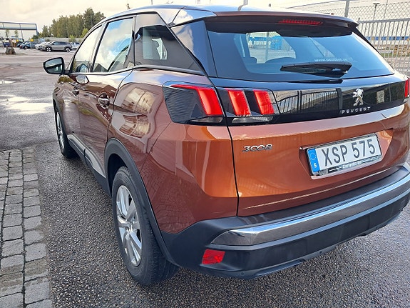 Peugeot 3008 4 of 5