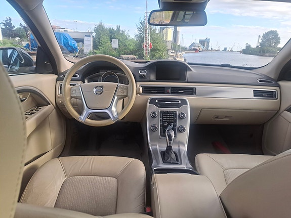 Volvo V70 10 of 10