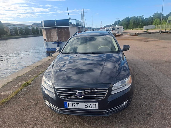 Volvo V70 8 of 10
