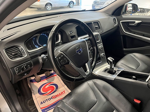 Volvo V60 12 of 20