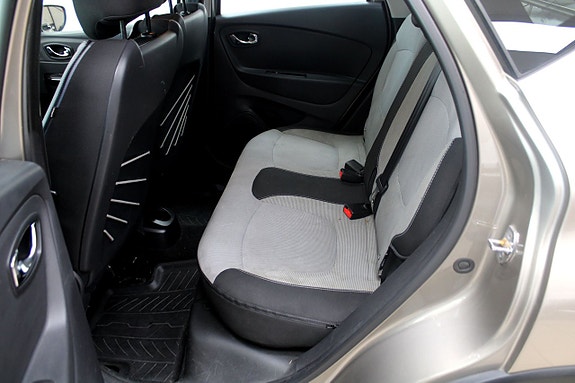 Renault Captur 9 of 24