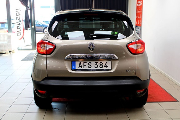 Renault Captur 16 of 24