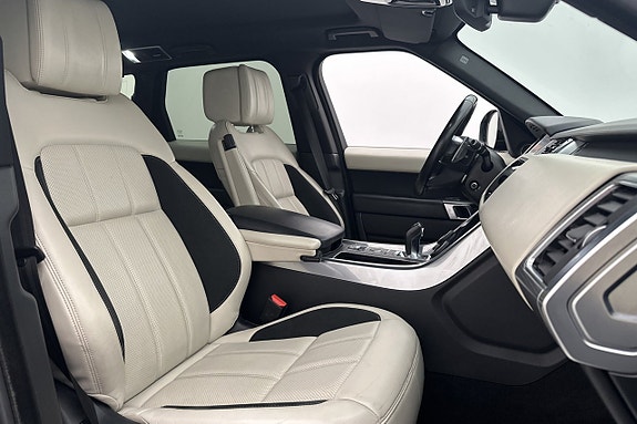 Land Rover Range Rover Sport 10 of 30