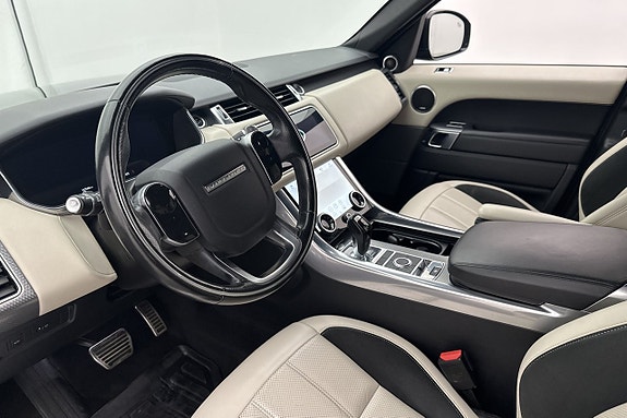 Land Rover Range Rover Sport 13 of 30