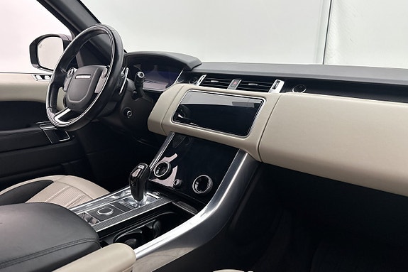 Land Rover Range Rover Sport 11 of 30