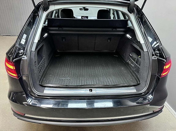 Audi A4 10 of 23