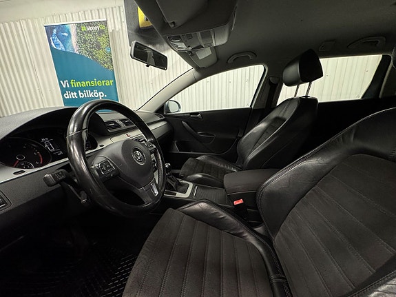 Volkswagen Passat 9 of 21