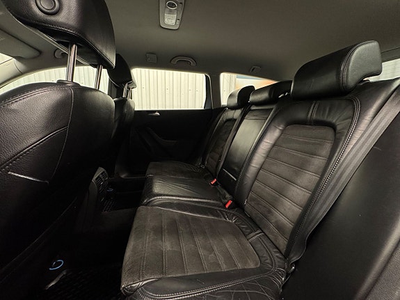 Volkswagen Passat 18 of 21